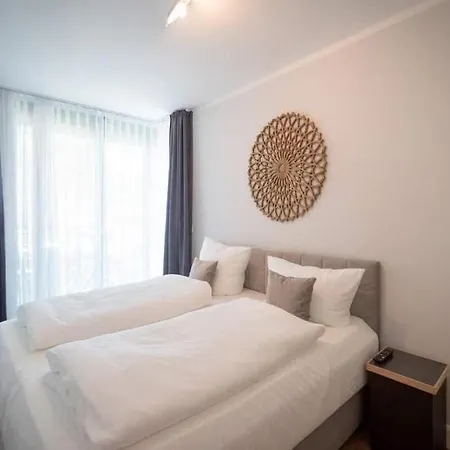 Maxim App 2 ゼーバート・ヘリングスドルフ